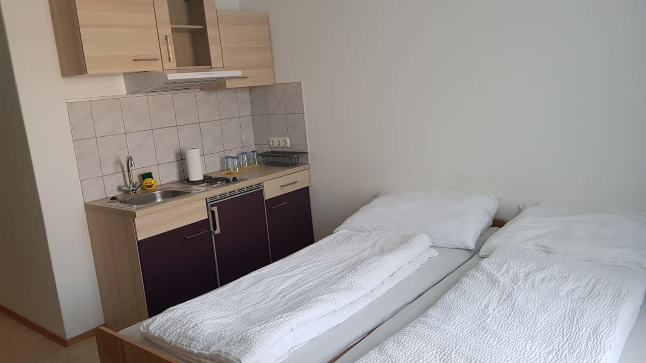 Pop'S Rooms - Transilvania Boheimkirchen エクステリア 写真